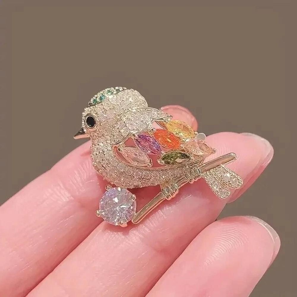 Sparkling Magpie Bird Brooch Pin-Rhinestone Crystal Jewelry for Women Dress/Coat - Picture 5 of 6